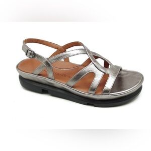 L’AmourDesPieds Pewter Metallic Memory Foam Cushioned Strappy Sandal